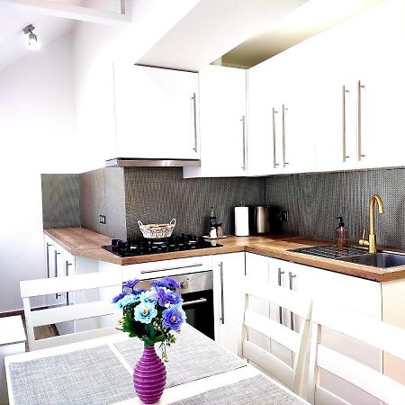 Sun Apartment Center City Chişinǎu Buitenkant foto